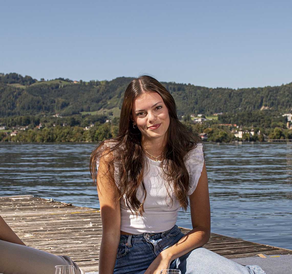 Auf diesem Foto ist unsere Social Media Mitarbeiterin Hannah Eisner abgebildet.